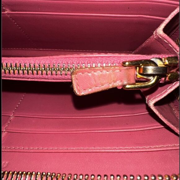 Miu Miu pink Croc-Embossed Wallet - Picture 9 of 13